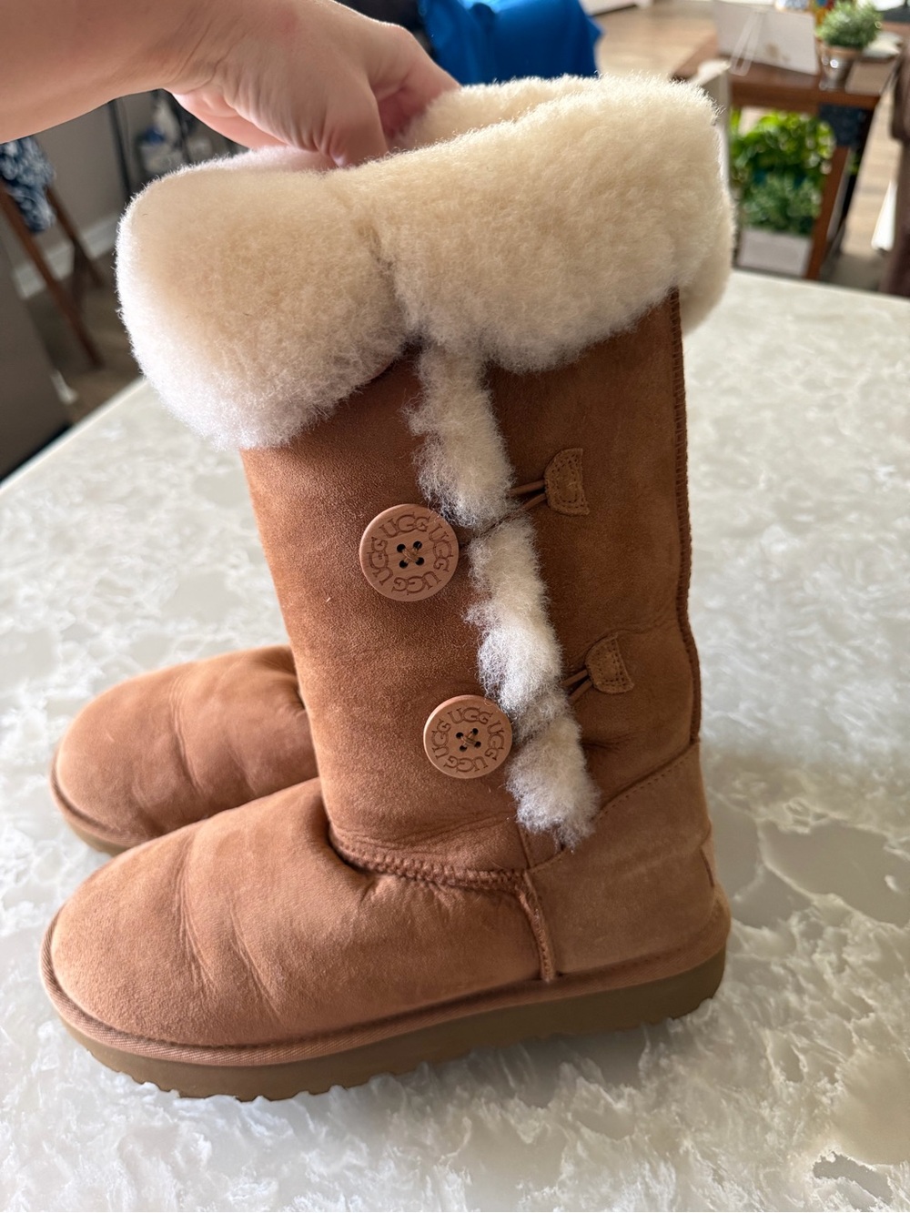 UGG boots - Picture 3 of 6